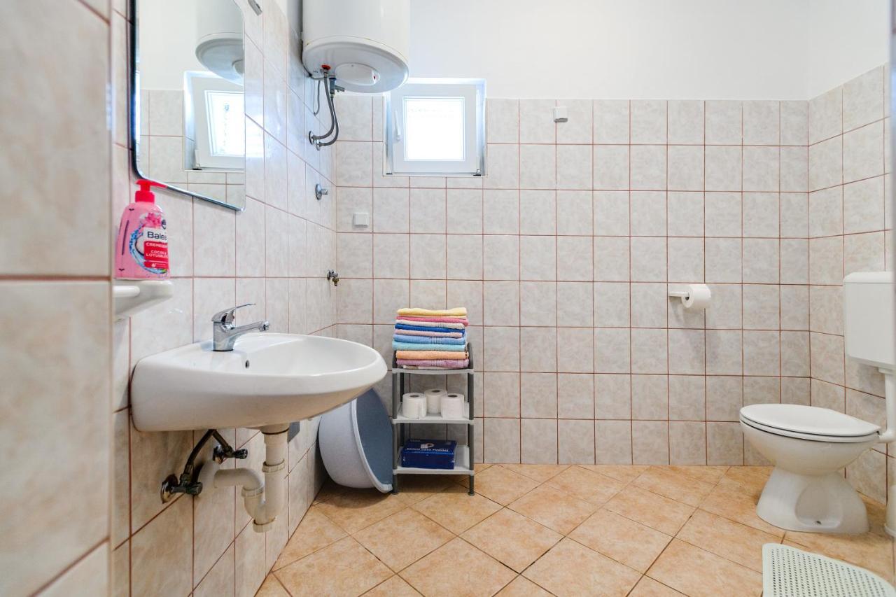 Apartmant Prosika Đảo Pag Ngoại thất bức ảnh